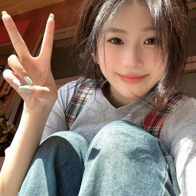 鱼跃在花见